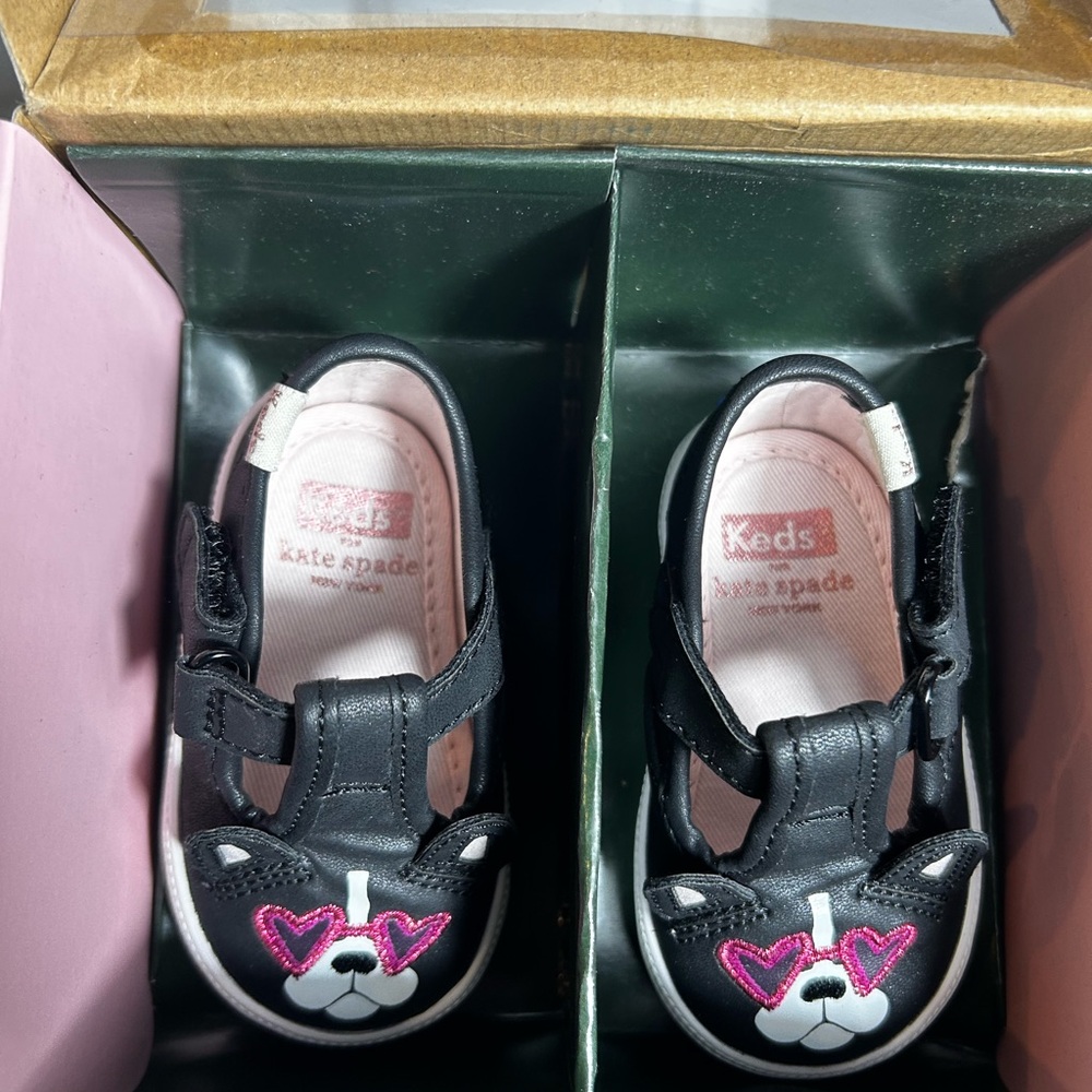 kate spade X KEDS baby girl  Black and Pink Kids Mary Jane Shoes Sz 2M - Picture 2 of 12